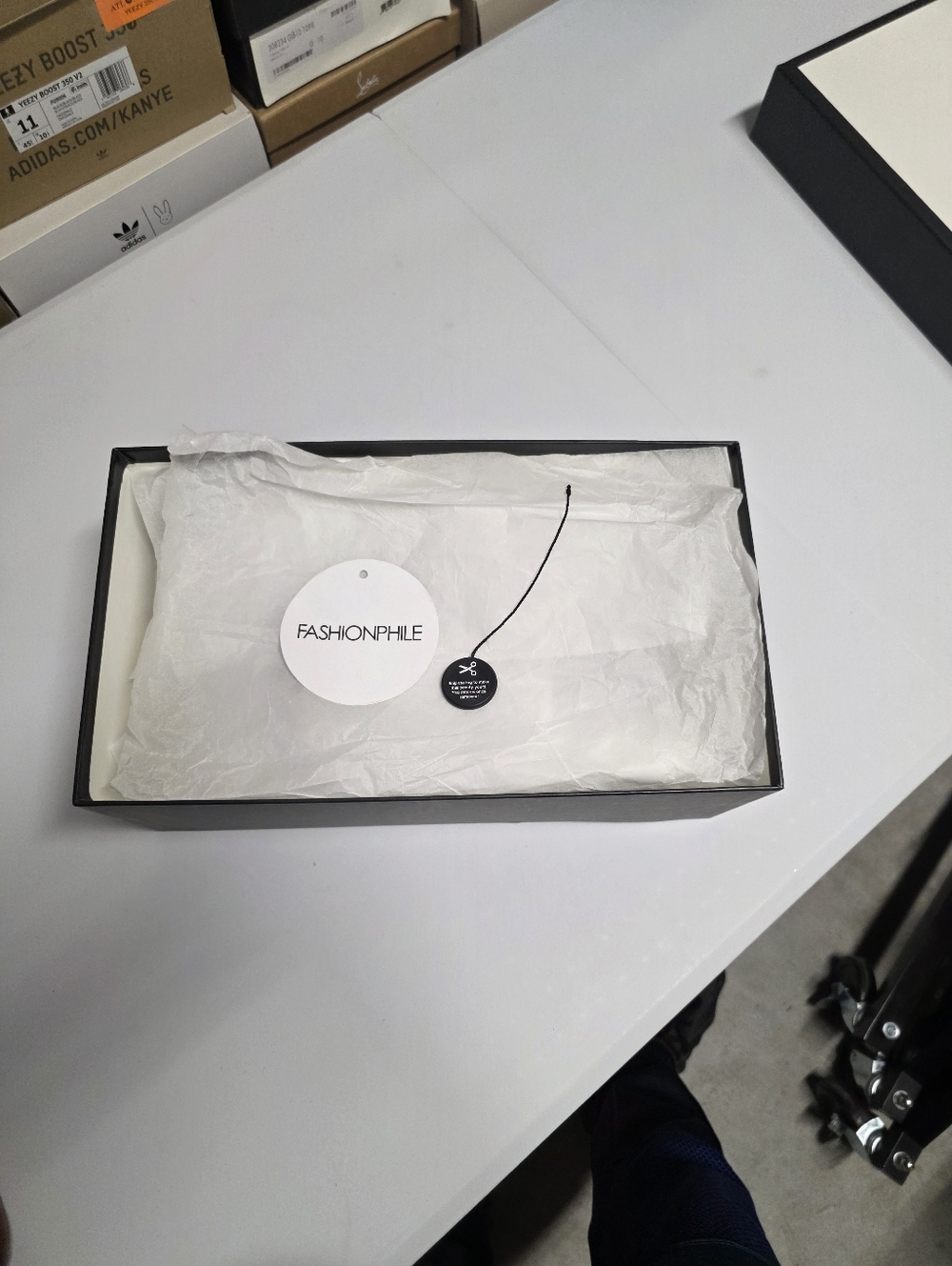 GUCCI RHOMBUS (CALFSKIN) SLIP-ON - Picture 15 of 15